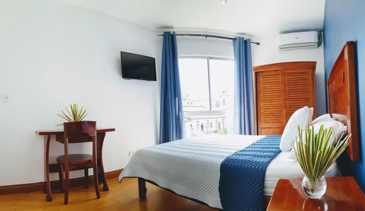 Park View - Airport & City Hotel Alajuela Bagian luar foto