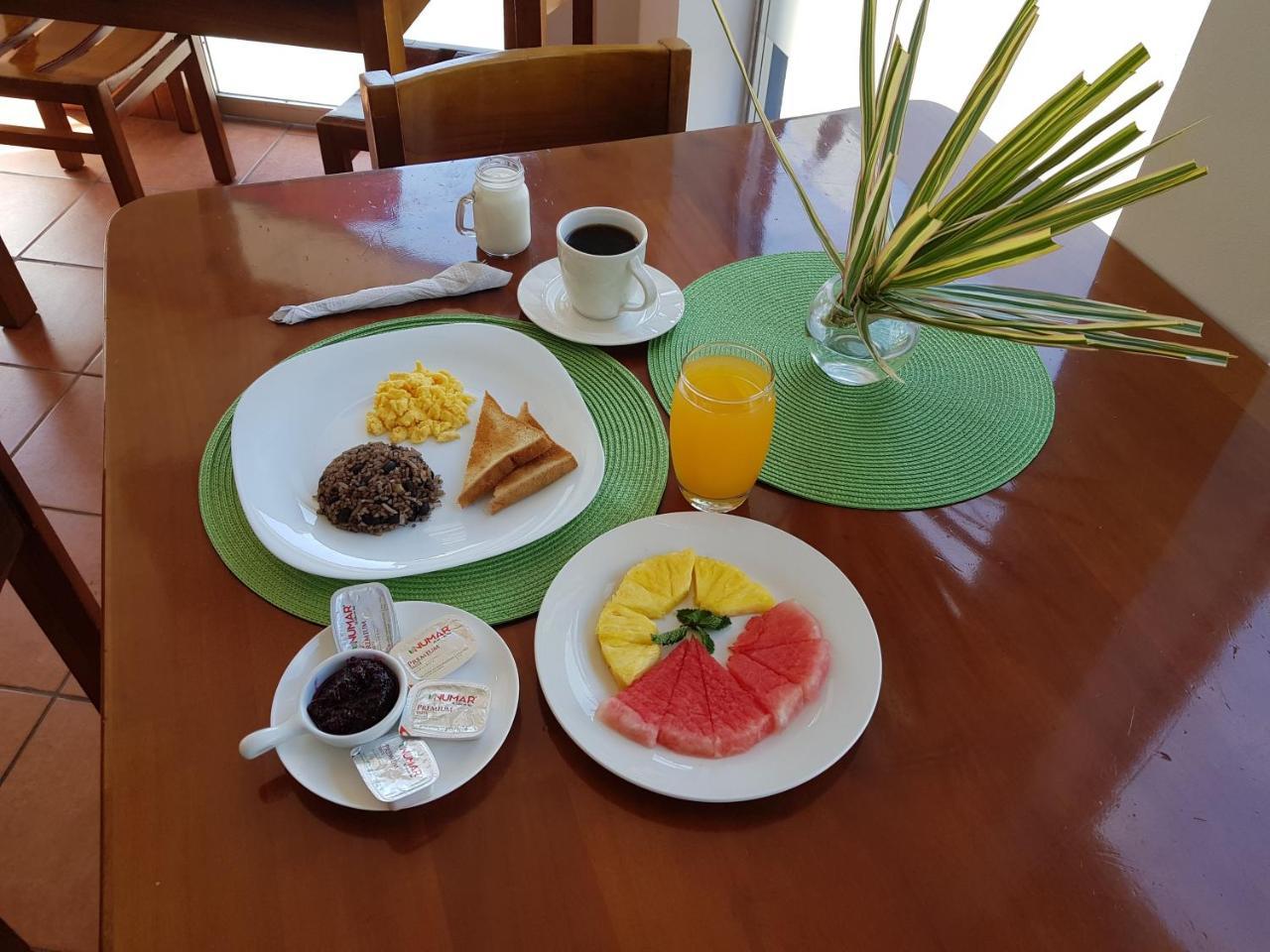 Park View - Airport & City Hotel Alajuela Bagian luar foto